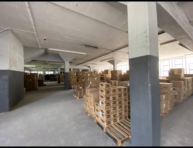 1,548M² WAREHOUSE TO LET IN NEW GERMANY